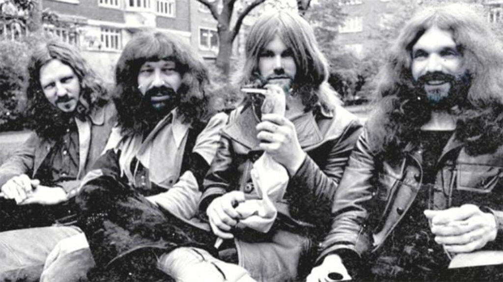 Lord Sabbath (Black Sabbath/Ozzy Osbourne-tribute) bij Café Take Five in Venlo